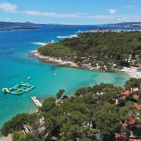 Mobile Nelly 829 Campsite Biograd Na Moru