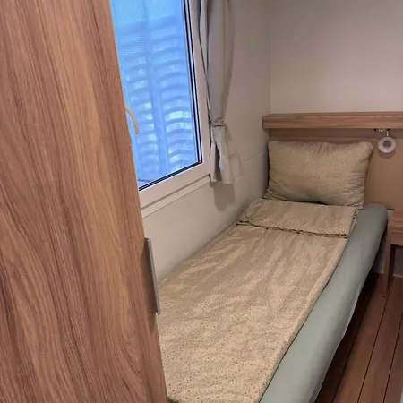 Mobile Nelly 787 Biograd Na Moru