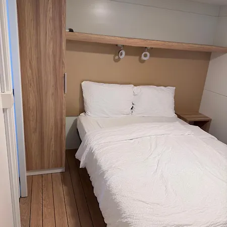 Parque de Campismo Mobile Nelly 787 *