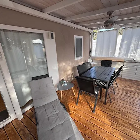 Mobile Nelly 787 Biograd Na Moru