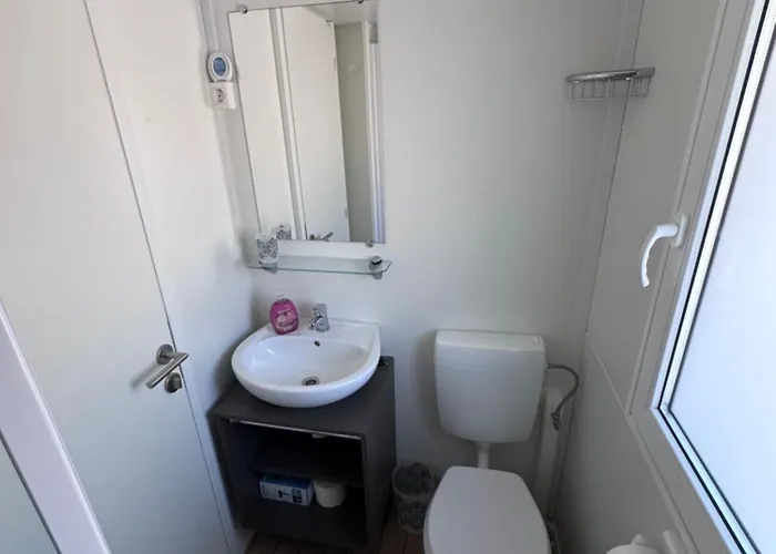 Кемпинг Mobile Nelly 829 Биоград-на-Мору
