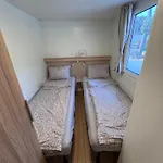 Mobile Nelly 829 אתר קמפינג ביוגראד נה מורו
